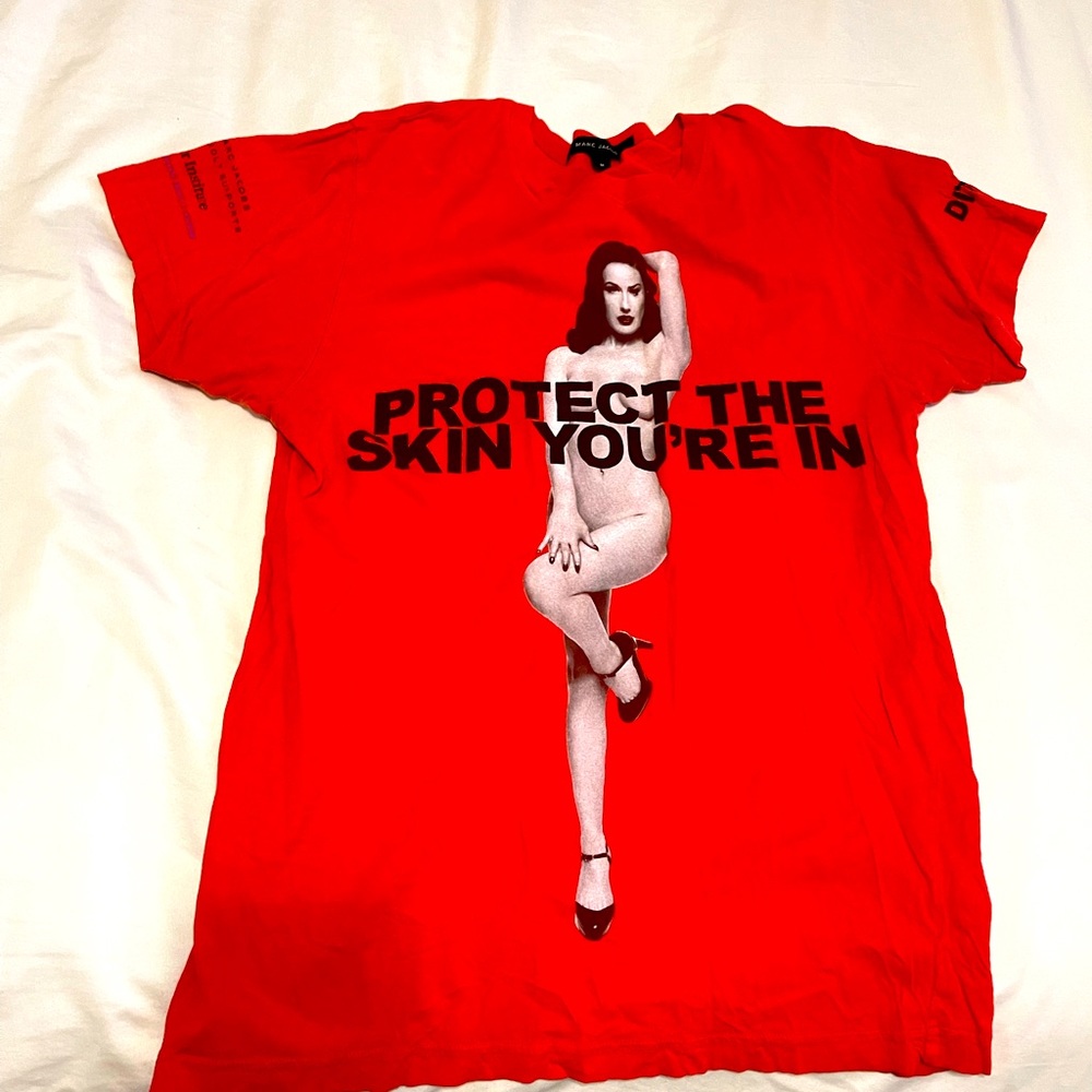 Marc Jacob’s Dita Von Teese T Shirt Size M